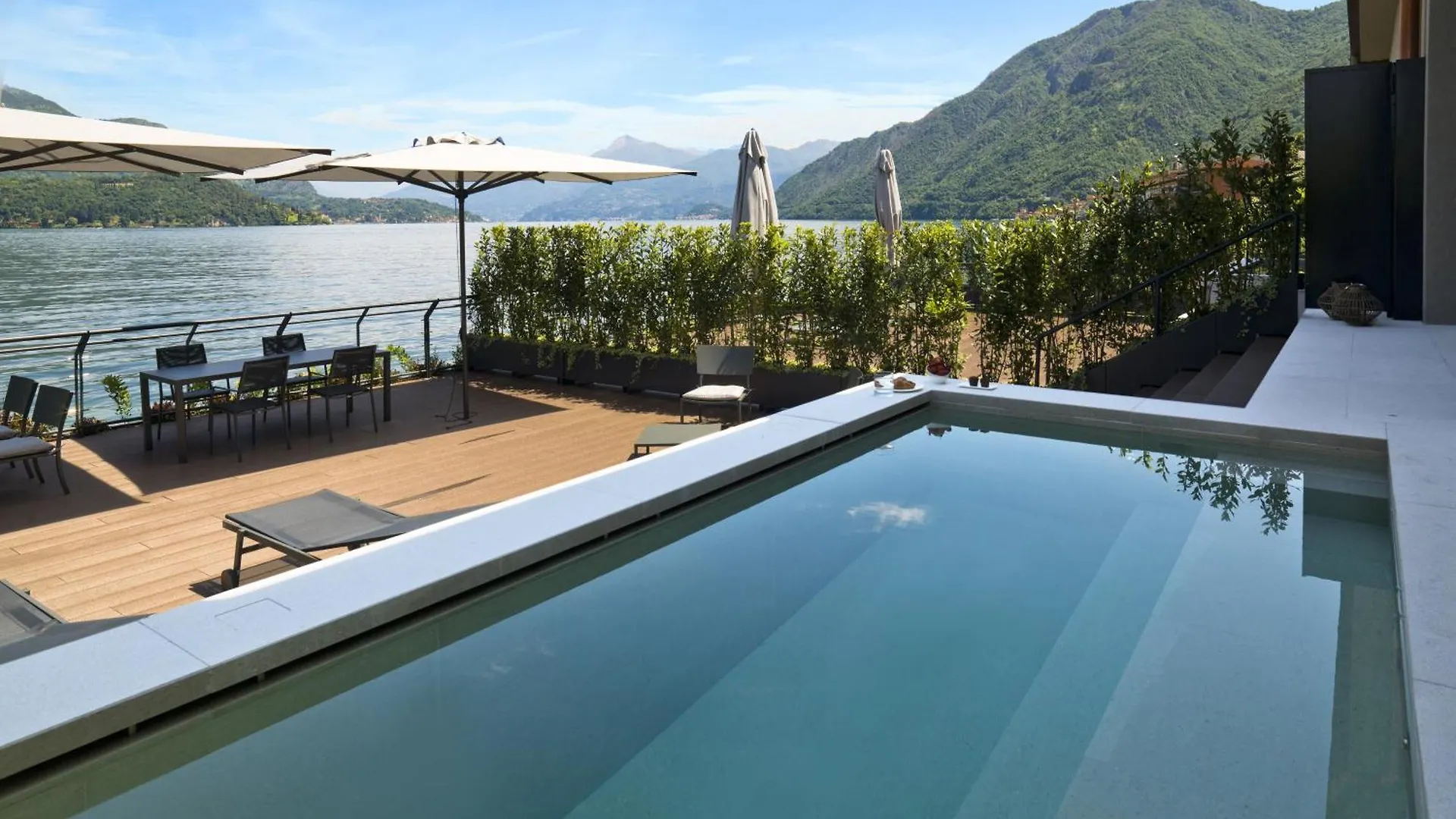 Filario Hotel & Residences Lezzeno 4*,  Italy